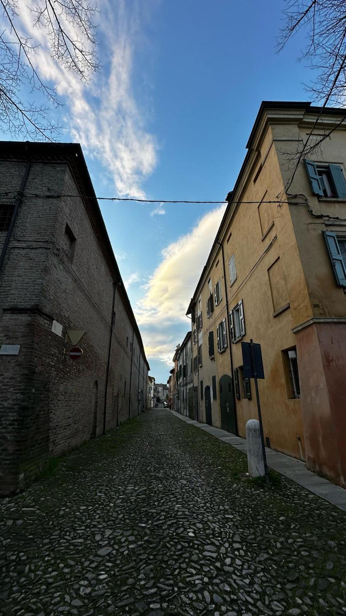 Teatro Inn - Timeless Charm Correggio Exterior photo