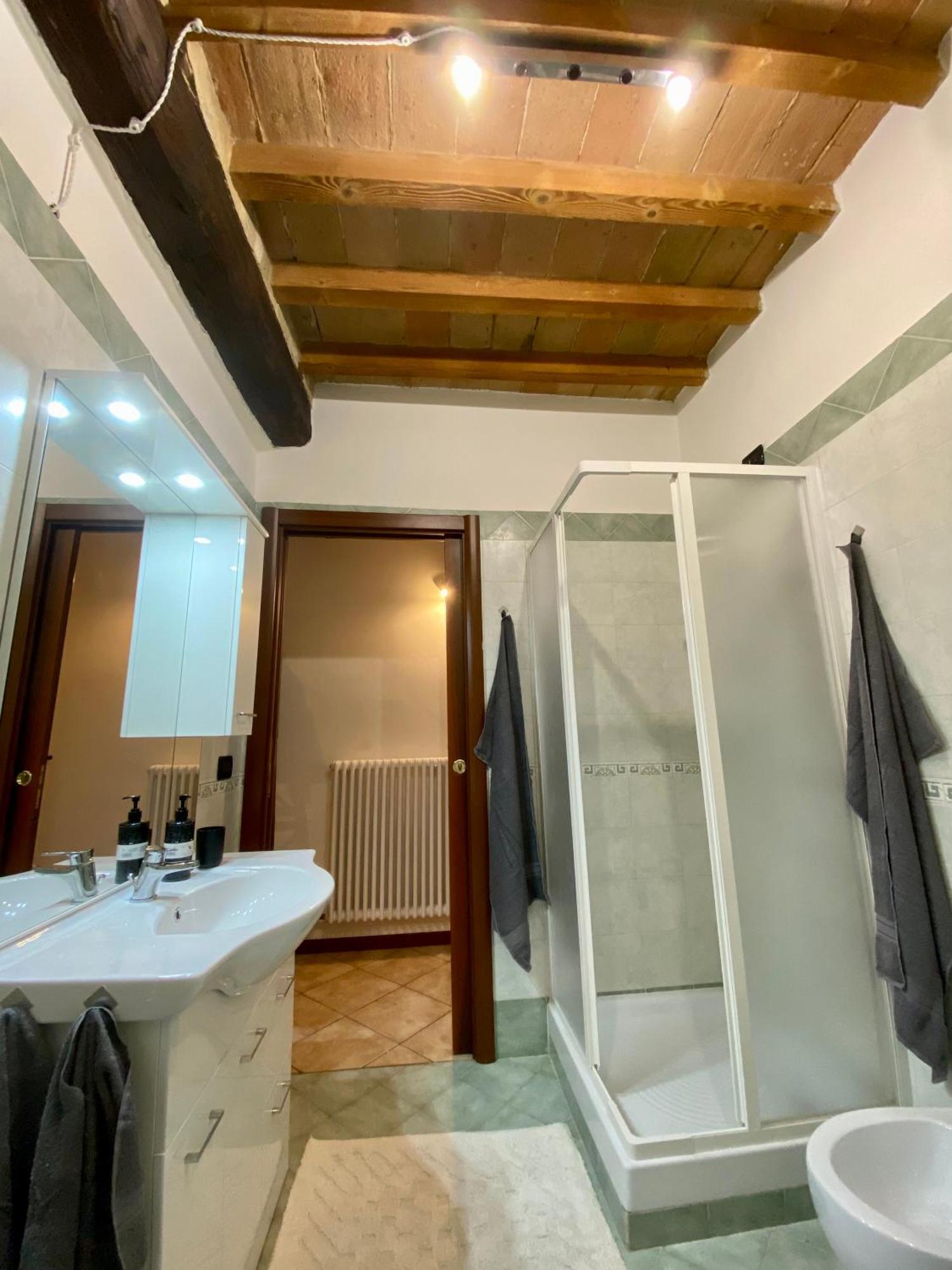 Teatro Inn - Timeless Charm Correggio Exterior photo